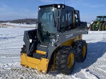 Main image John Deere 324G