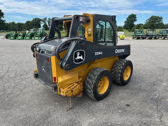 Image of John Deere 324G equipment image 4