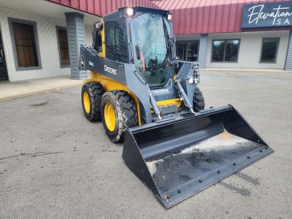 Image of John Deere 324G equipment image 2