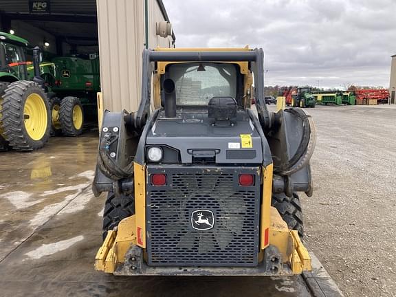 Image of John Deere 324G equipment image 3