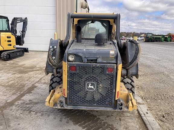 Image of John Deere 324G equipment image 2