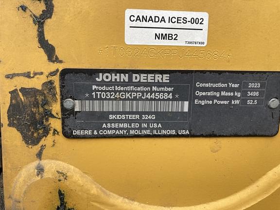 Image of John Deere 324G equipment image 4