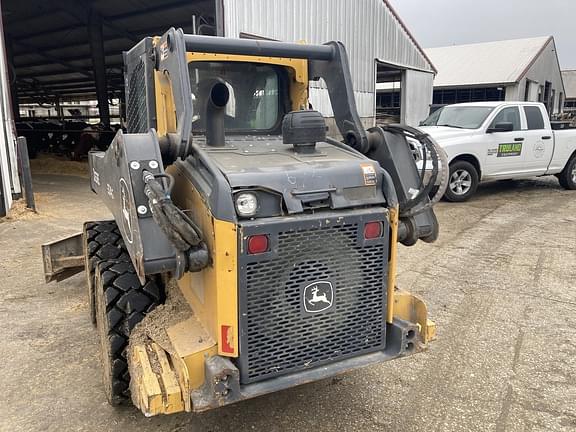 Image of John Deere 324G equipment image 2