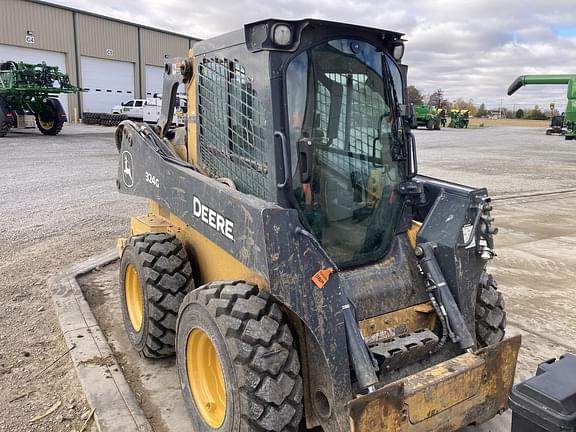 Image of John Deere 324G equipment image 1