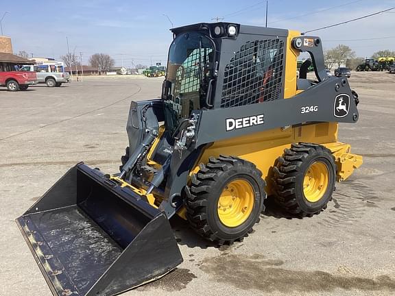 Image of John Deere 324G equipment image 2