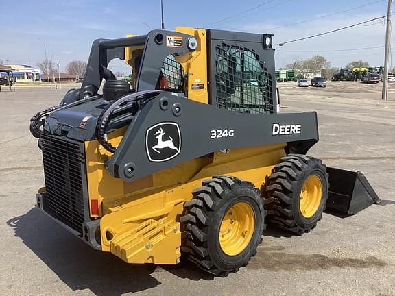 Image of John Deere 324G equipment image 3