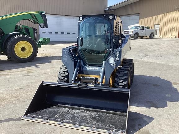 Image of John Deere 324G equipment image 1