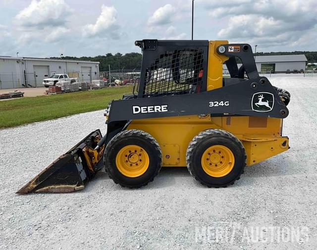 Image of John Deere 324G equipment image 1