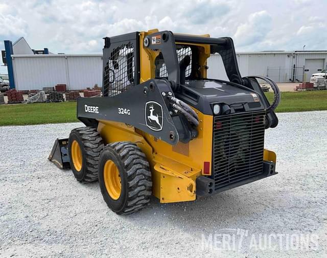 Image of John Deere 324G equipment image 2