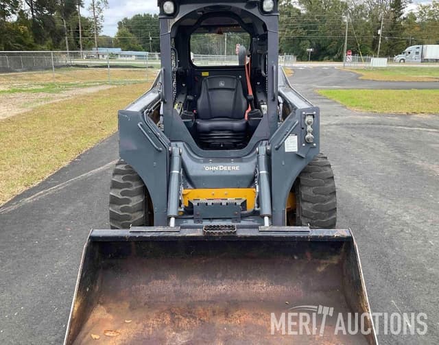 Image of John Deere 324G equipment image 1