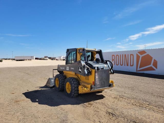 Image of John Deere 324G equipment image 2