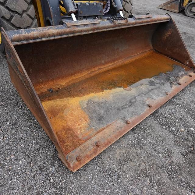 Image of John Deere 324G equipment image 3