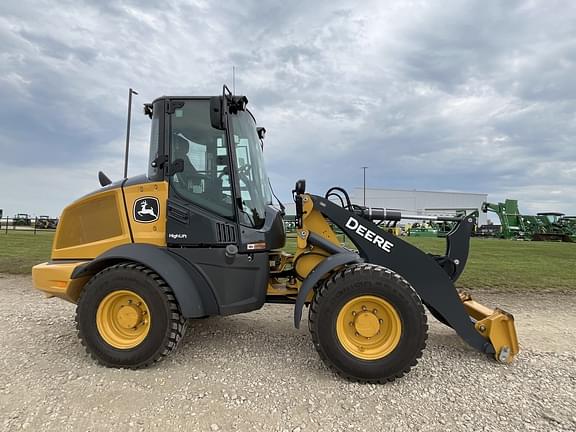 Image of John Deere 324L equipment image 2