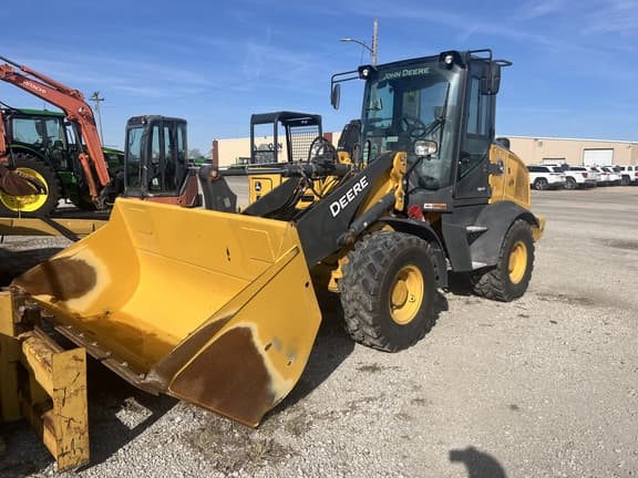 Image of John Deere 324L equipment image 1
