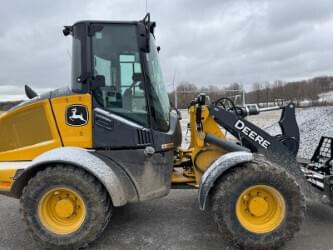 Main image John Deere 324L