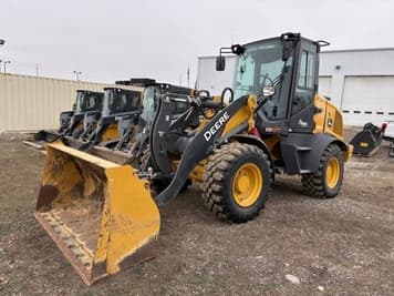 Main image John Deere 324P