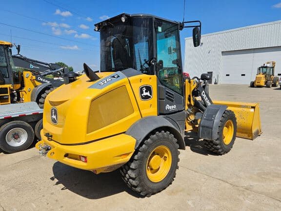 Image of John Deere 324P equipment image 3