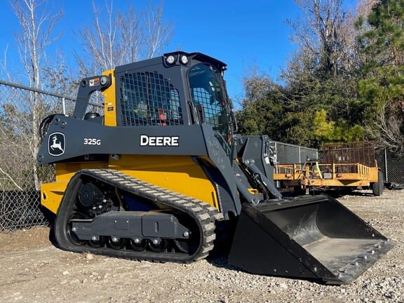 2026 John Deere 325G Equipment Image0