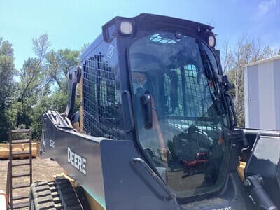 Image of John Deere 325G equipment image 3