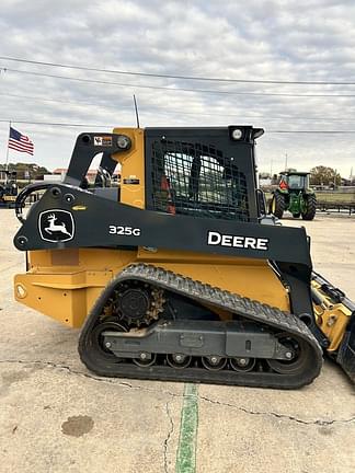 Image of John Deere 325G equipment image 1