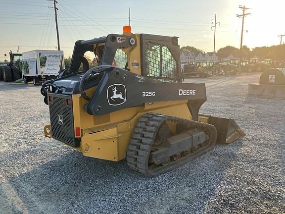 Image of John Deere 325G equipment image 3