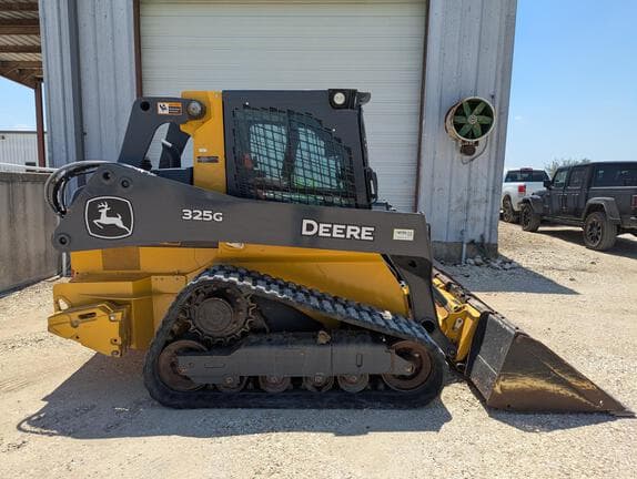 Image of John Deere 325G equipment image 4