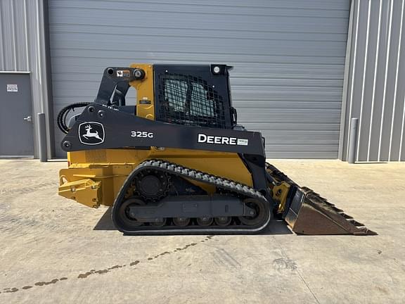 Image of John Deere 325G equipment image 3