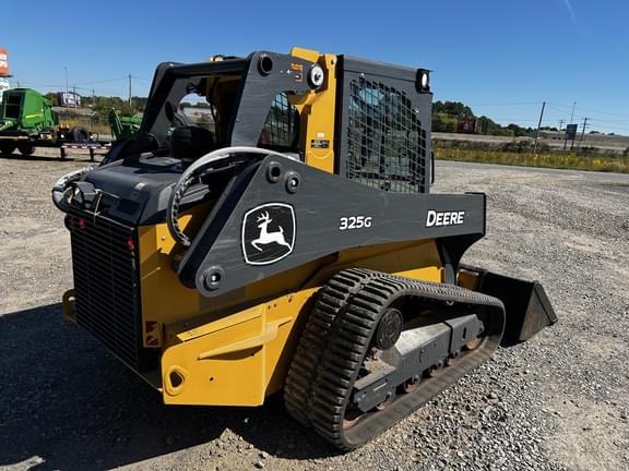 Image of John Deere 325G equipment image 2