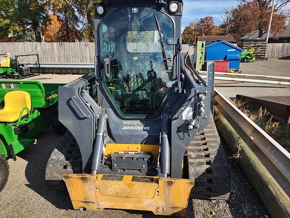 Image of John Deere 325G equipment image 1