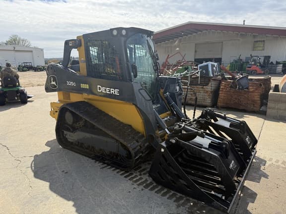 Image of John Deere 325G Image 0