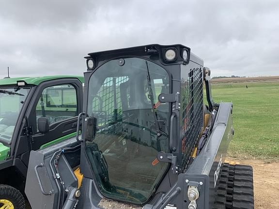 Image of John Deere 325G equipment image 2