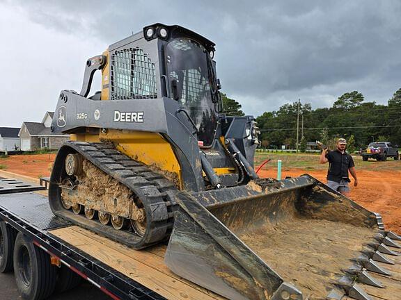 Image of John Deere 325G equipment image 3