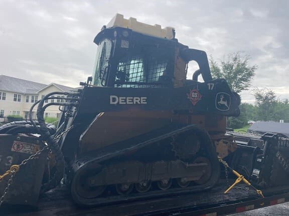 Image of John Deere 325G Primary image