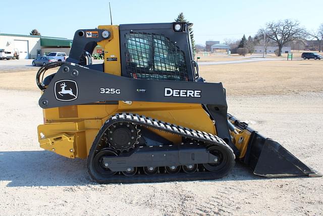 Image of John Deere 325G equipment image 1