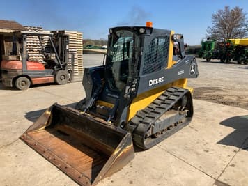 Main image John Deere 325G