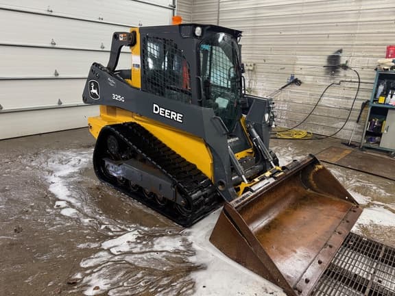 Image of John Deere 325G Primary image