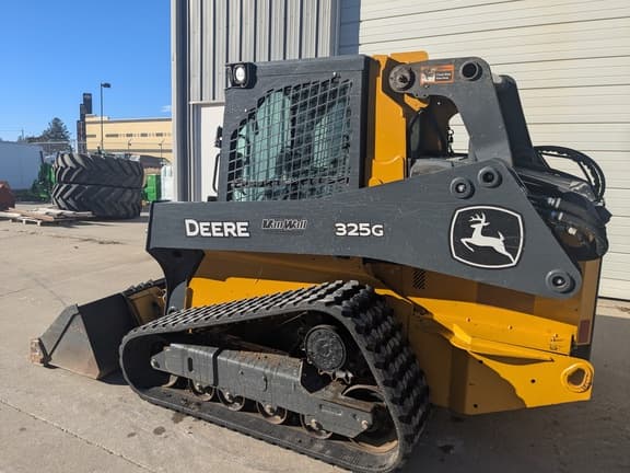 Image of John Deere 325G equipment image 3