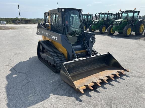 Image of John Deere 325G equipment image 1