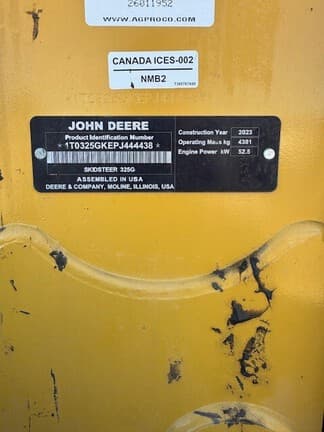 Image of John Deere 325G equipment image 2