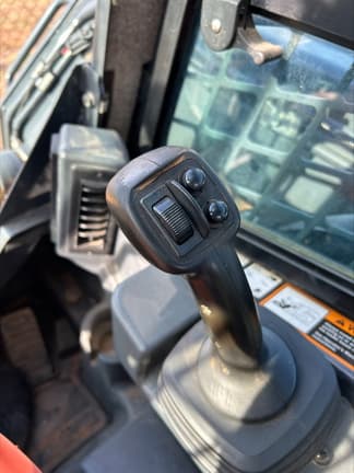 Image of John Deere 325G equipment image 2