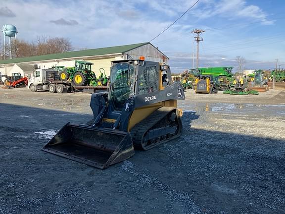 Image of John Deere 325G Primary image