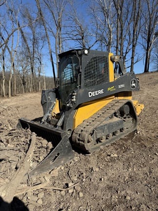 2023 John Deere 325G Equipment Image0