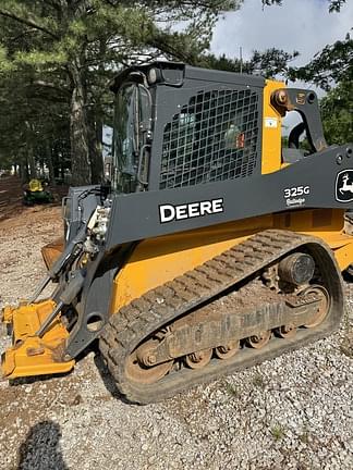 Image of John Deere 325G equipment image 1