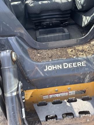 Image of John Deere 325G equipment image 3