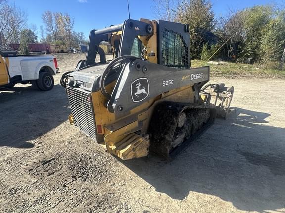 Image of John Deere 325G equipment image 2