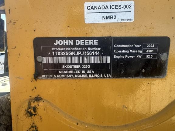 Image of John Deere 325G equipment image 4