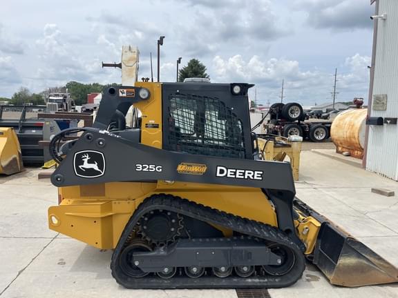 Image of John Deere 325G equipment image 3