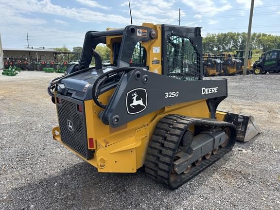 Image of John Deere 325G equipment image 4