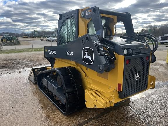 Image of John Deere 325G equipment image 4