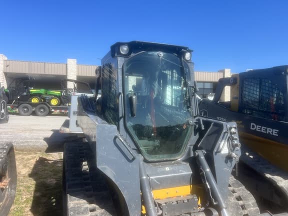 Image of John Deere 325G equipment image 1